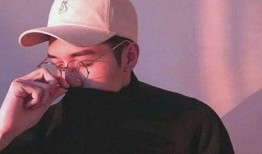 恶搞吃瓜头像男生霸气