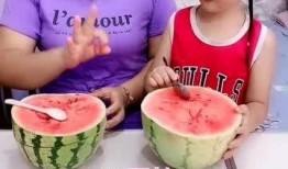 妈妈吃瓜博主,揭秘娱乐圈幕后真相