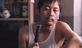 吃瓜视频大爷受伤,网络热议引发安全警示