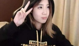 女主播吃葫芦瓜视频,趣味横生引网友热议