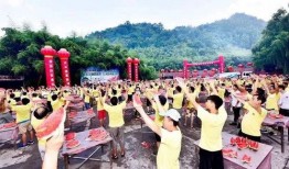 吃瓜大赛信丰,瓜香四溢，欢乐无限