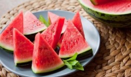 变黄老瓜怎么吃,变黄老瓜的多样食用攻略