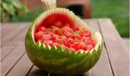 吃瓜俗称,揭秘“吃瓜群众”背后的网络文化现象