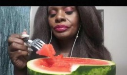 黑女吃瓜,揭秘娱乐圈幕后真相