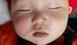 小孩吃瓜嘴巴红,瓜果乐趣多——小孩吃瓜趣事记