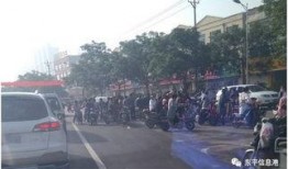 街道吃瓜的视频,揭秘日常趣味瞬间