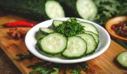 吃瓜咳嗽嗓子痛,夏季常见病症的预防和应对