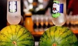 外网吃国内的瓜,揭秘国内热门事件背后的故事